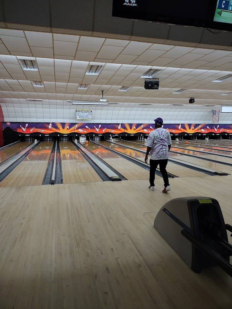 Interior view of AMF Boulevard Lanes bowling alley