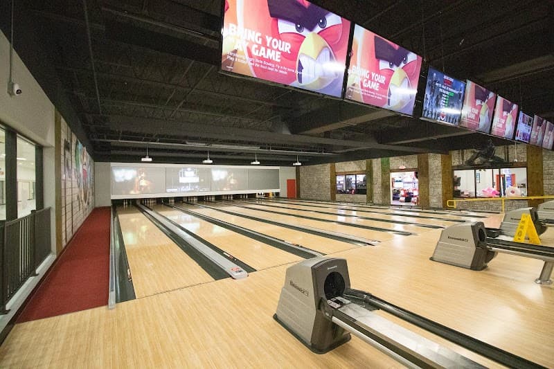 Interior view of Back Alley Lanes VR-Cade bowling alley