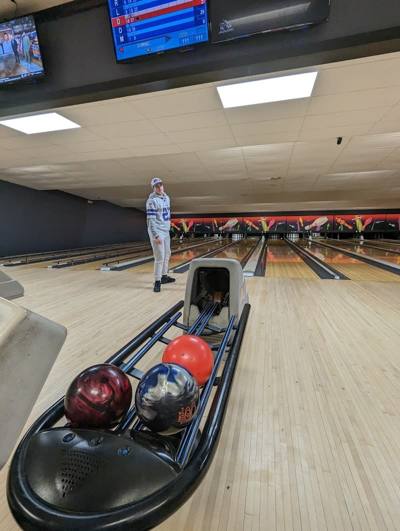 Interior view of Cascade Lanes Bowling Alley bowling alley