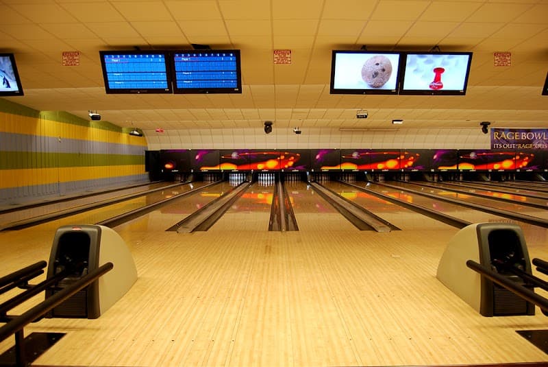 Interior view of Classic Bowl bowling alley