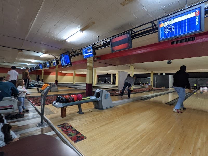 Interior view of Crafton Ingram Lanes bowling alley