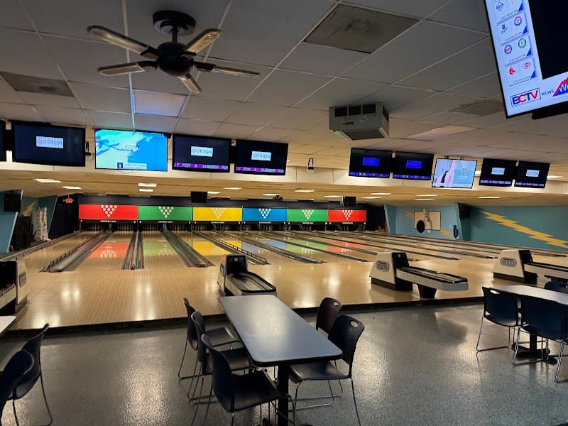 Interior view of Eastgate Lanes bowling alley