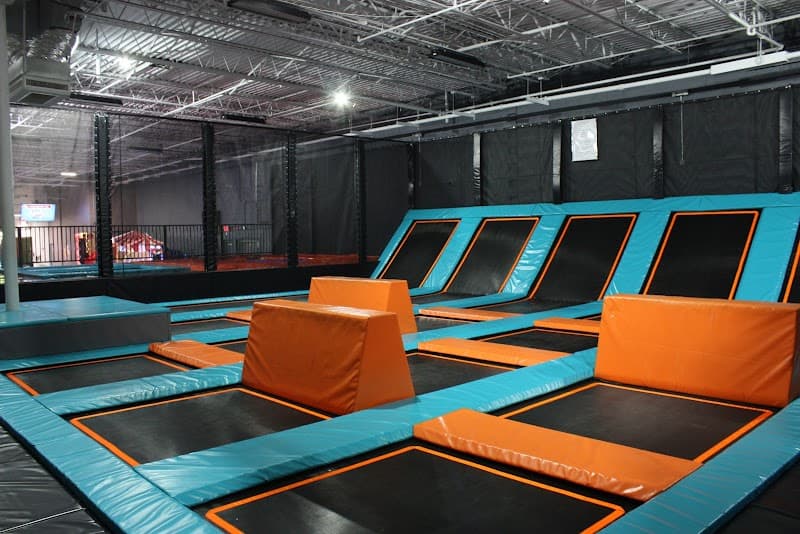 Interior view of Event Zona - Meridian bowling alley