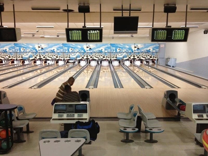 Interior view of Gardena Bowl bowling alley