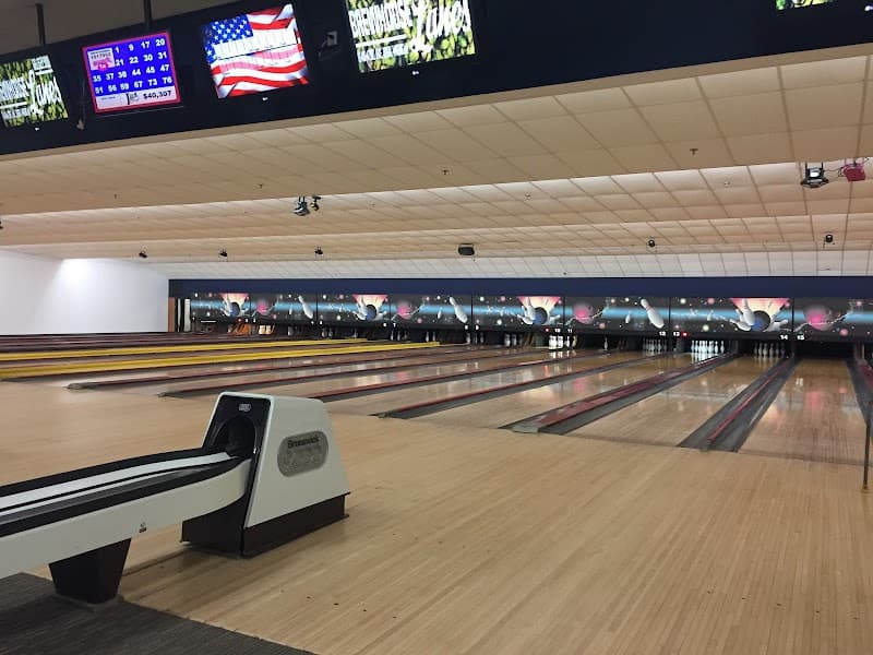 Interior view of Hudsonville Lanes bowling alley