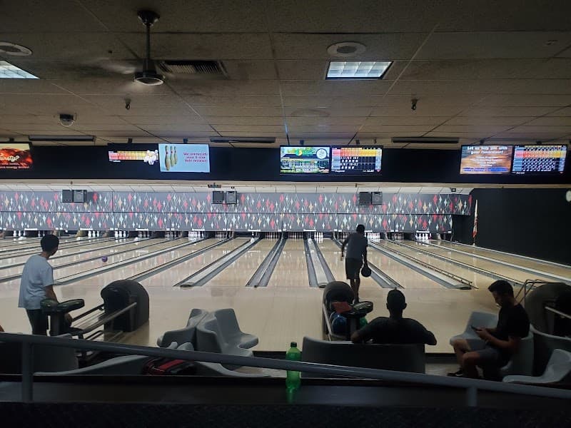 Interior view of La Habra 300 Bowl bowling alley