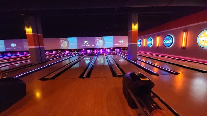 Interior view of Lucky Strike Atlantic Station bowling alley