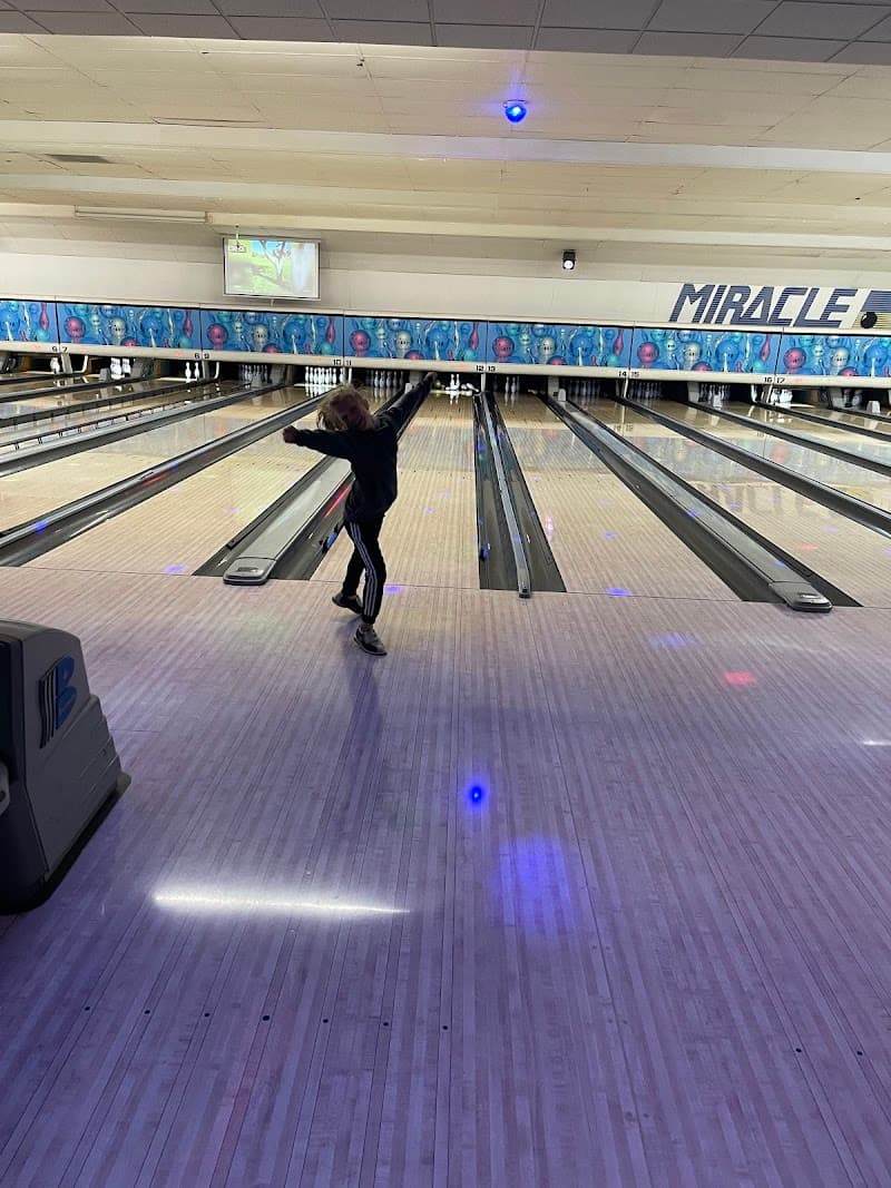 Interior view of Miracle Lanes of Toledo bowling alley