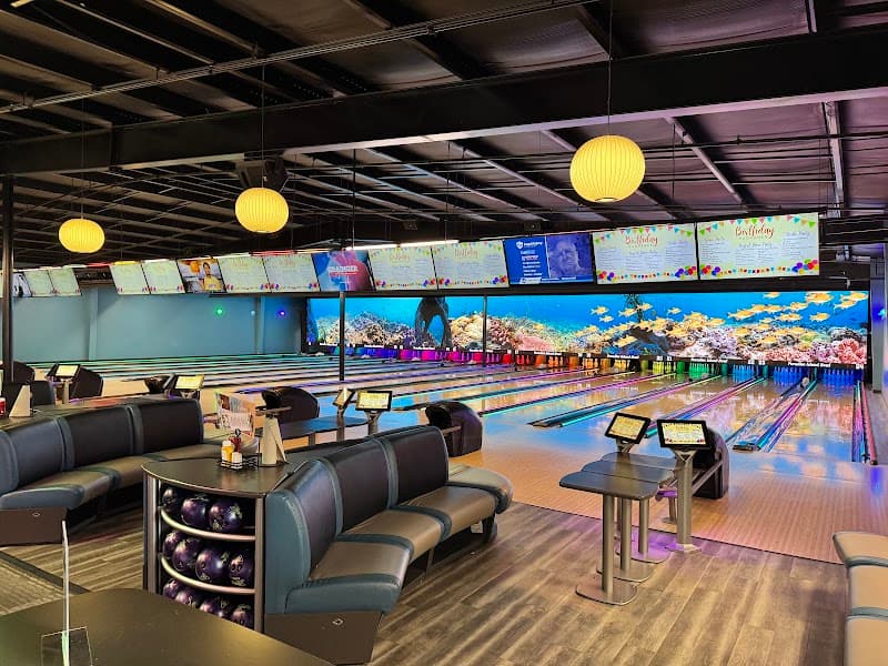 Interior view of Paradise Island Bowl and Beach bowling alley