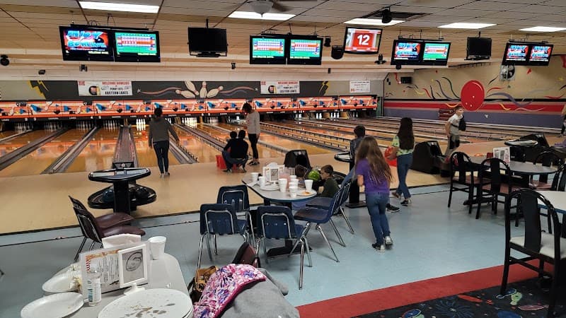 Interior view of Penny's Eastern Freeway Lanes bowling alley