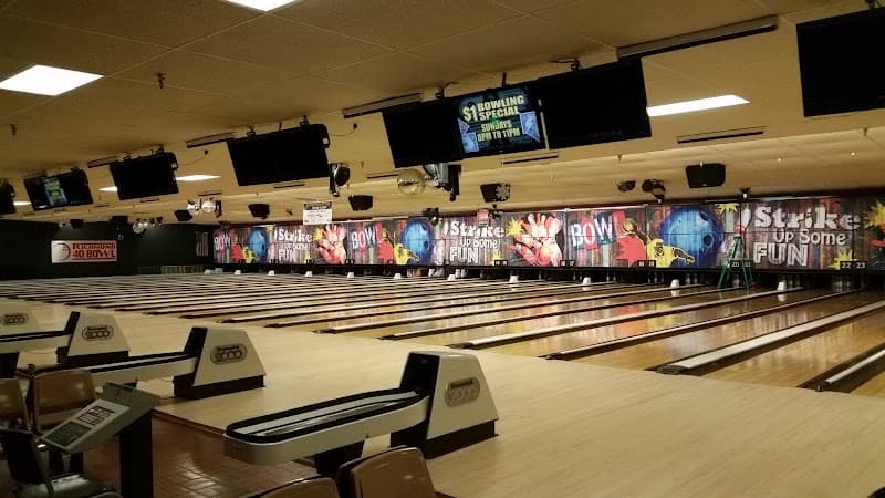 Interior view of Richmond 40 Bowl bowling alley