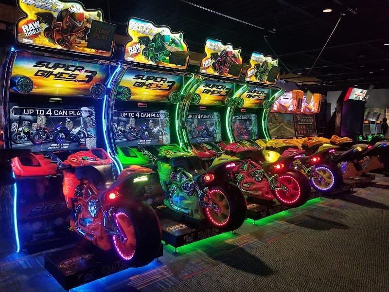 Interior view of Round1 Bowling & Arcade Cumberland Mall bowling alley