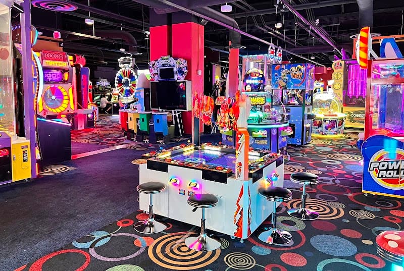 Interior view of Round1 Bowling & Arcade Eastridge Shopping Center bowling alley