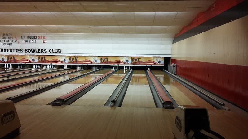 Interior view of Saugerties Bowlers Club bowling alley