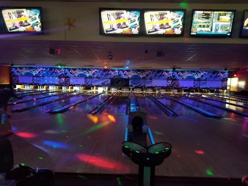 Interior view of Spare Time-East Greenbush bowling alley