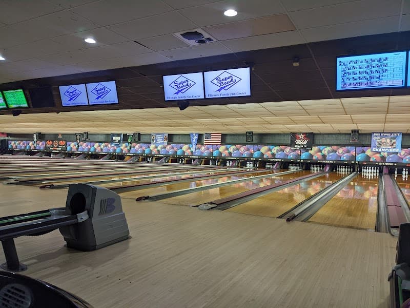 Interior view of Super Bowl Bellewood bowling alley
