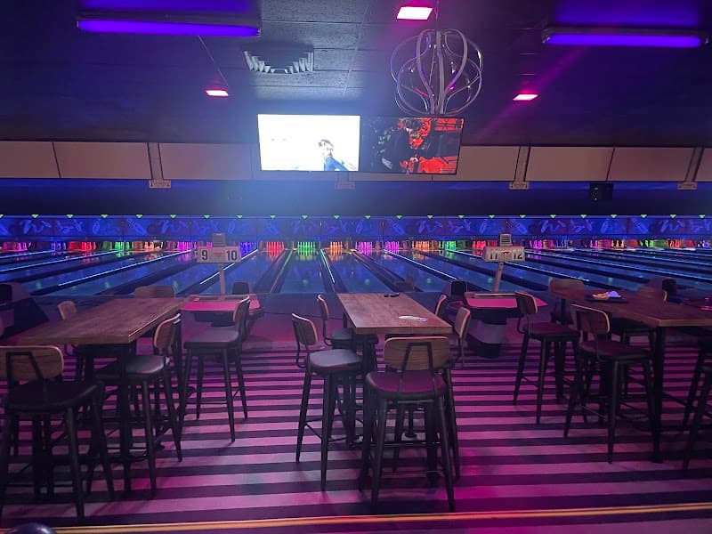 Interior view of The Bowlin' Alley bowling alley