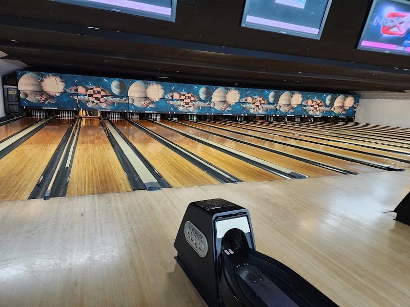 Interior view of Vinci's Bowling & Entertainment bowling alley