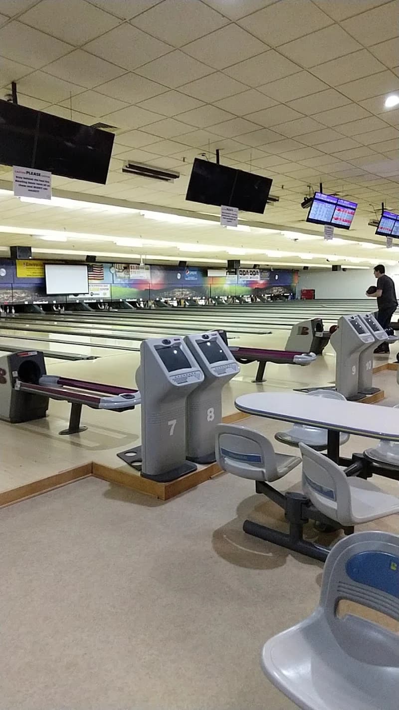Strikers East Bowling Center - Image 7