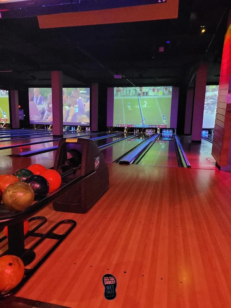 Bowlero Anaheim - Image 7
