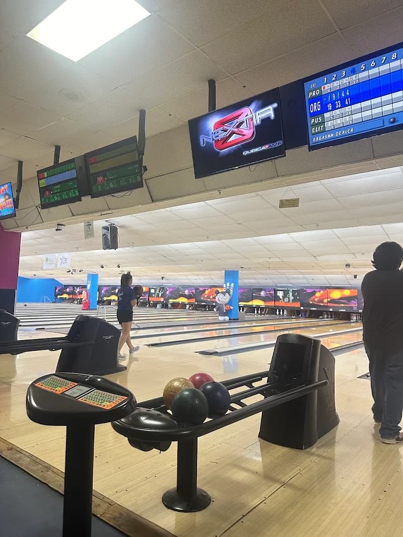 Carolina Bowling Center - Image 3