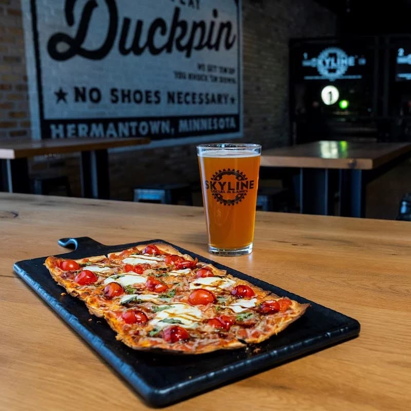 Skyline Social & Games - Image 4