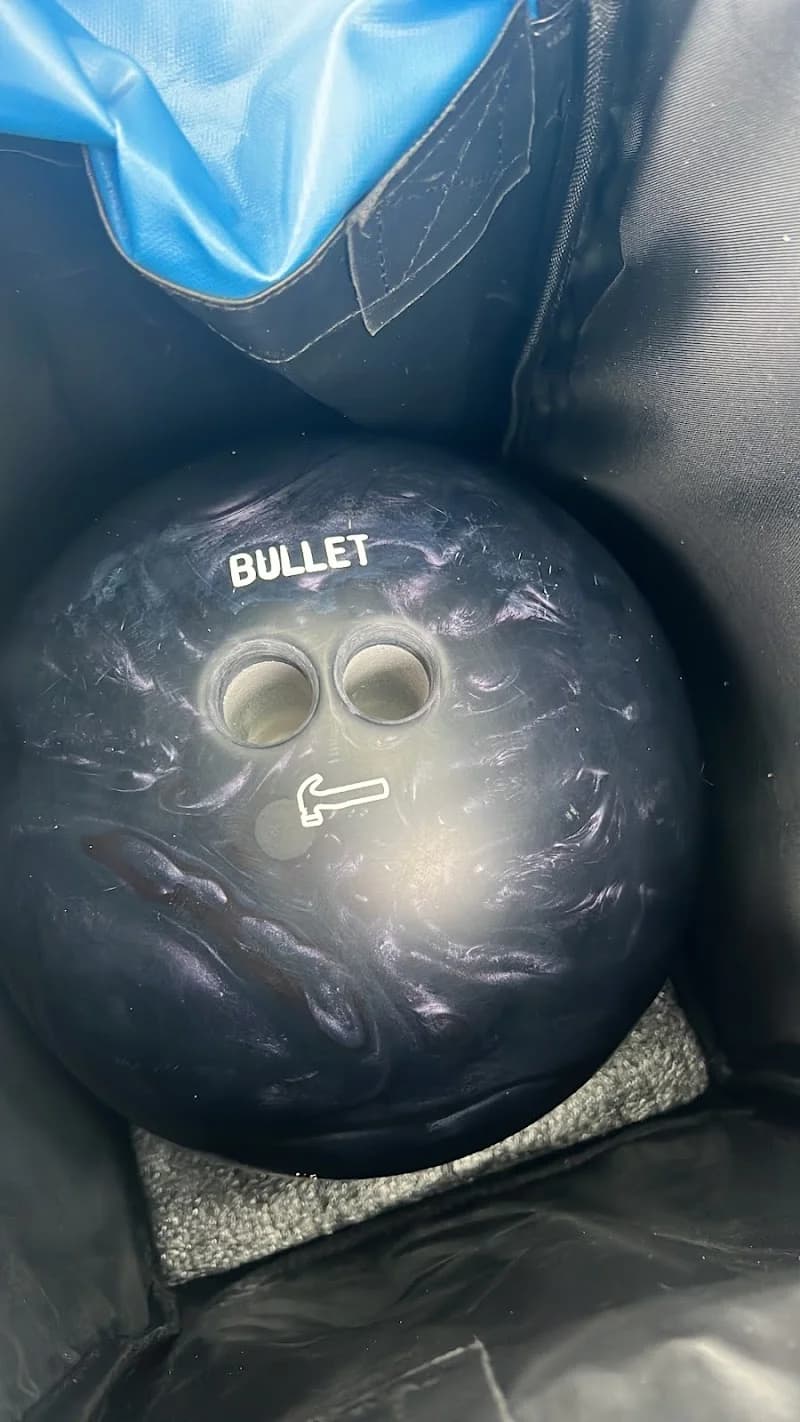 Epic Edge Bowling Pro Shop - Image 4