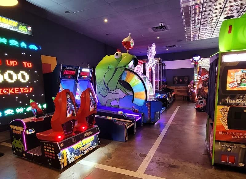 Lucky Strike Woodlands - Image 4