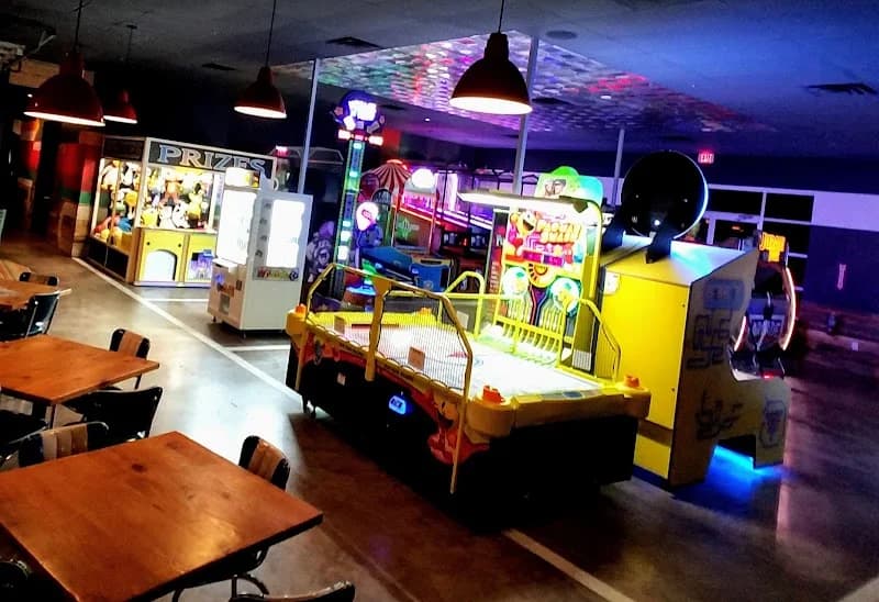 Lucky Strike Woodlands - Image 8