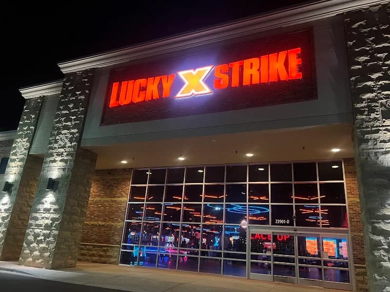 Lucky Strike Southlands - Image 4