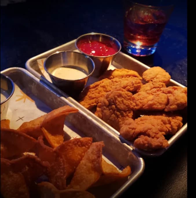 Kings Dining & Entertainment - Image 2