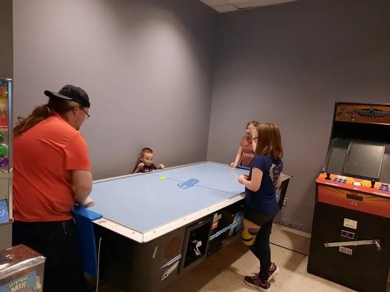 Green River Bowling Center - Image 5