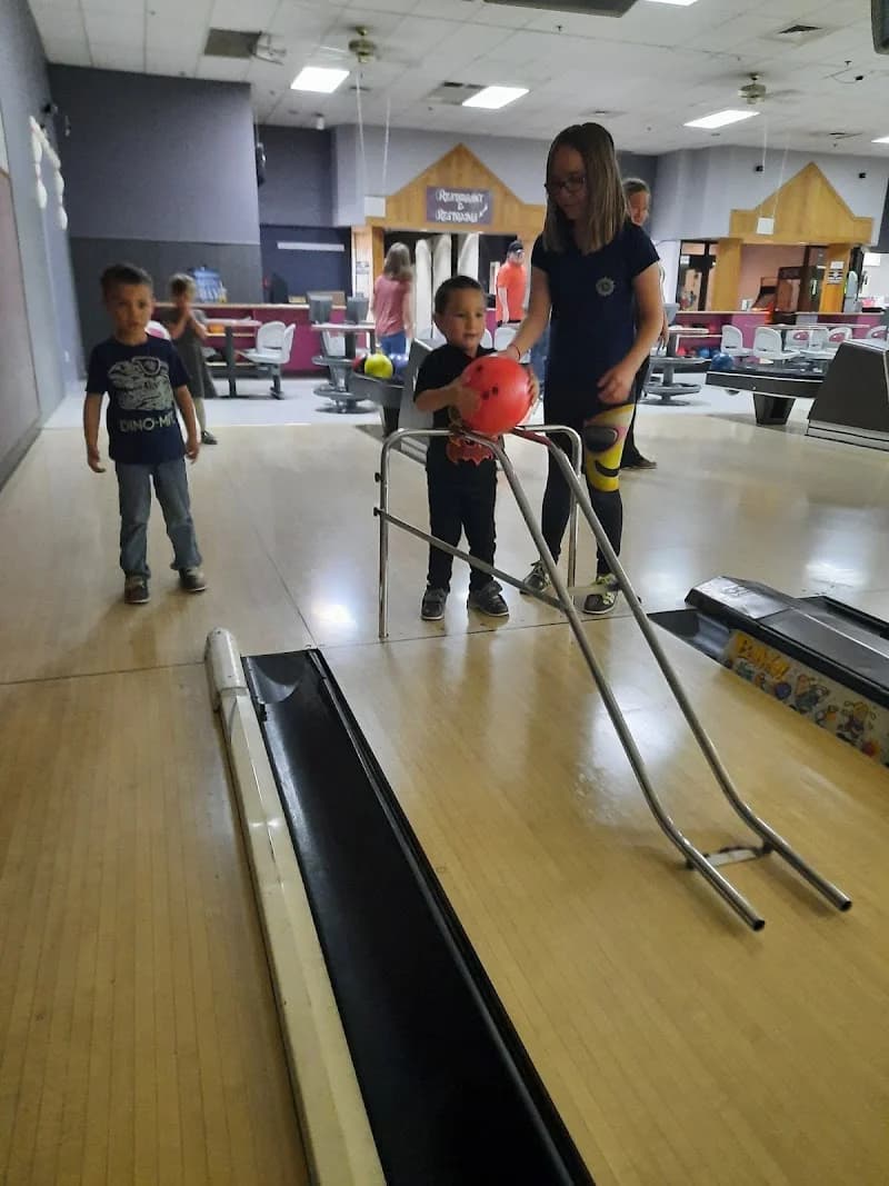 Green River Bowling Center - Image 8