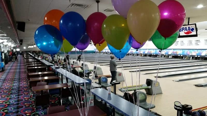 Majestic Lanes Bowling Alley - Image 10
