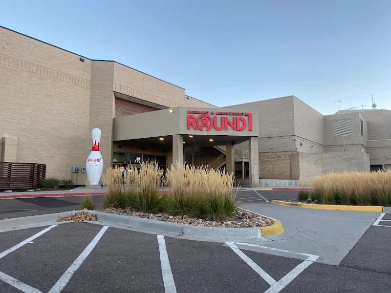 Round1 Bowling & Arcade Southwest Plaza - Image 3