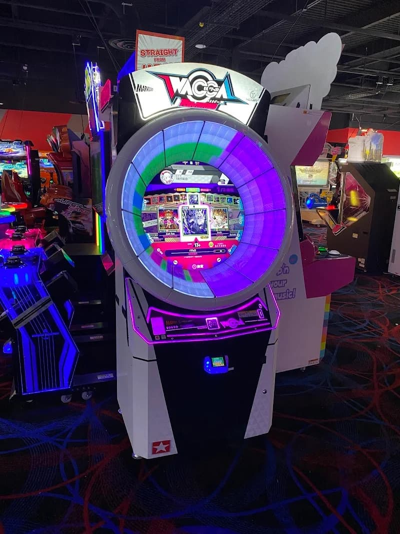 Round1 Bowling & Arcade Southwest Plaza - Image 6