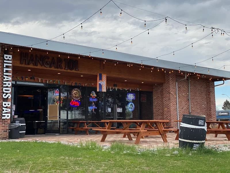 HANGAR 101 Billiards Bowling Bar & Grill - Image 10