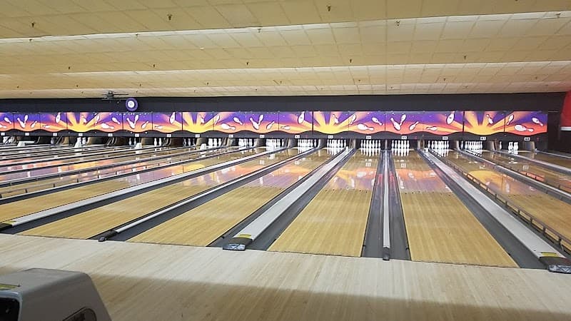 Bowlero Englewood - Image 1