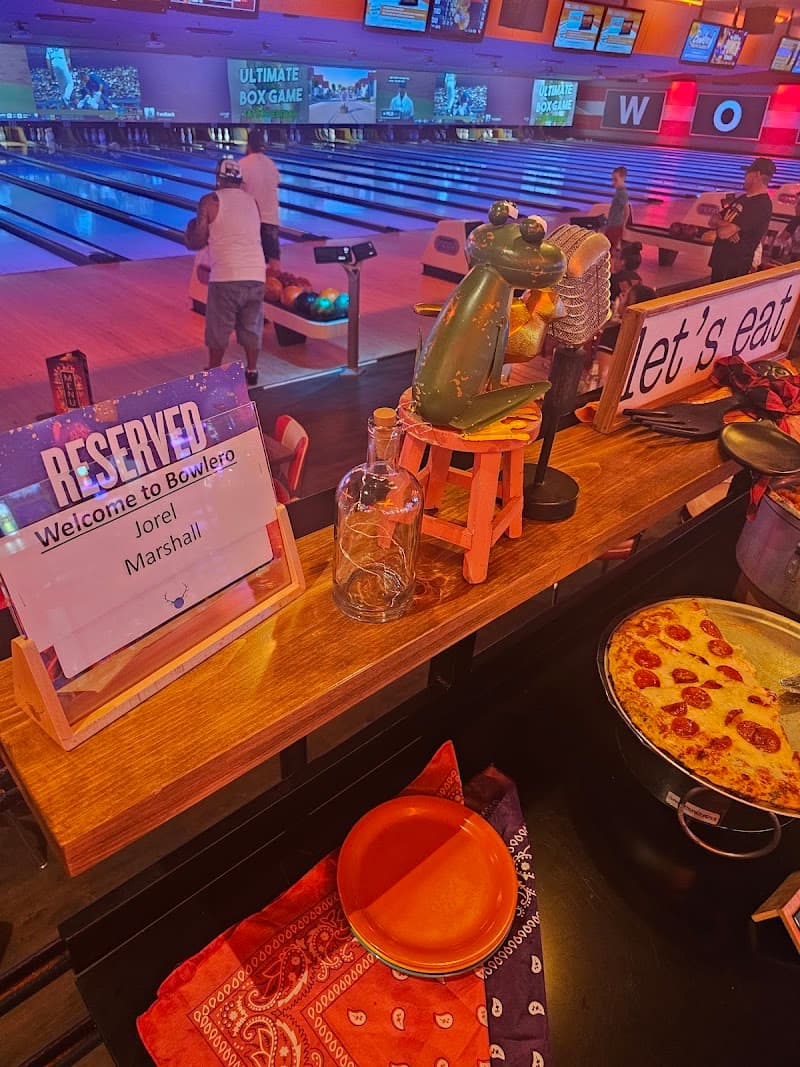 Bowlero Englewood - Image 10