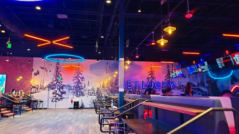 Lucky Strike Northfield - Image 6