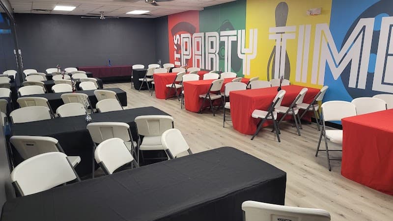 Oasis Lanes - Image 6