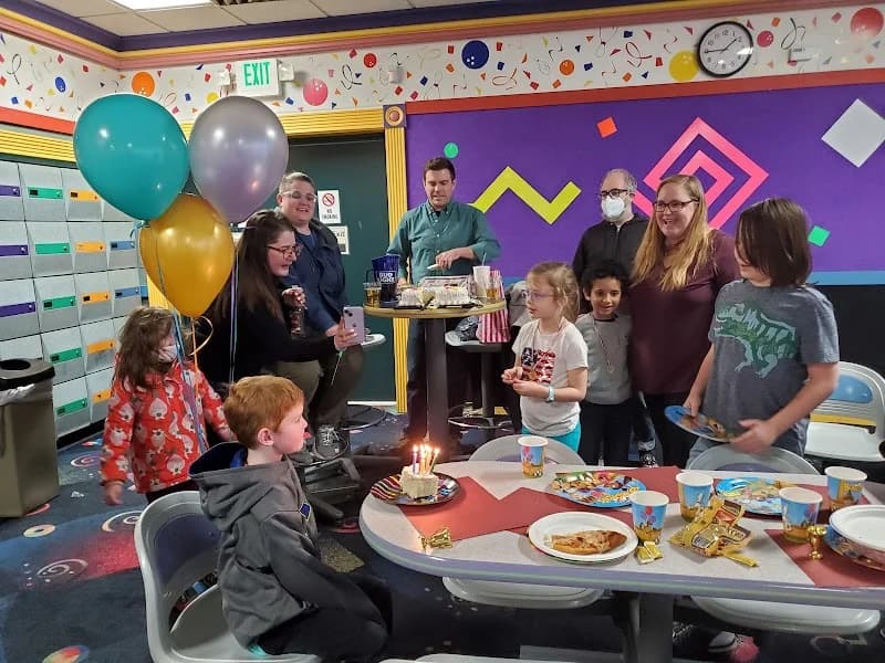 Severna Park Bowling Lanes - Image 5