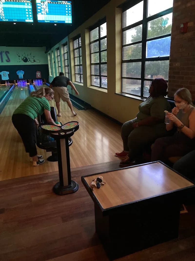 Mustang Alley's - Image 5