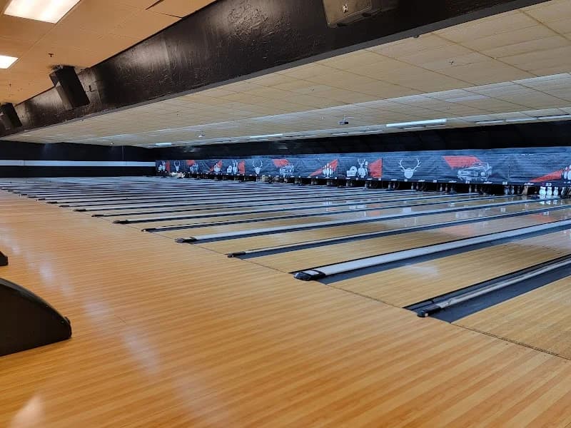 AMF Bolera Paradise Lanes - Image 5