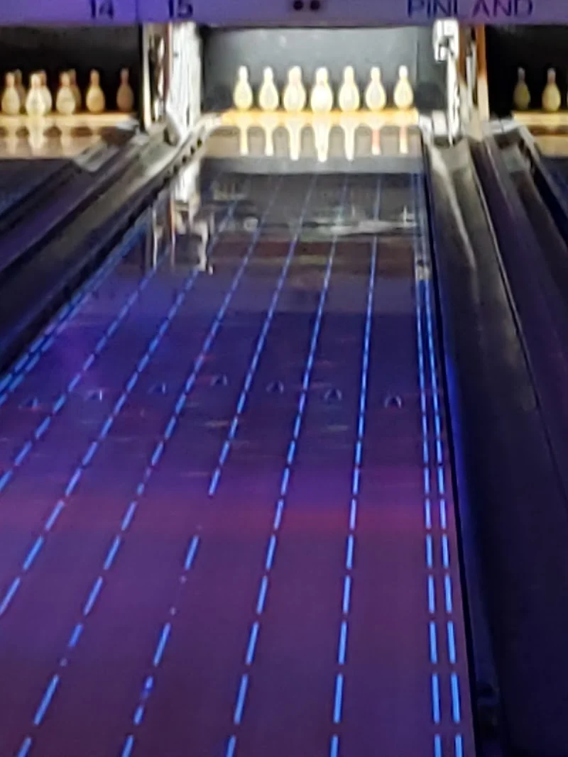 Pinland Bowling Lanes - Image 5