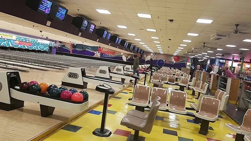 Woodleaf Lanes - Image 1