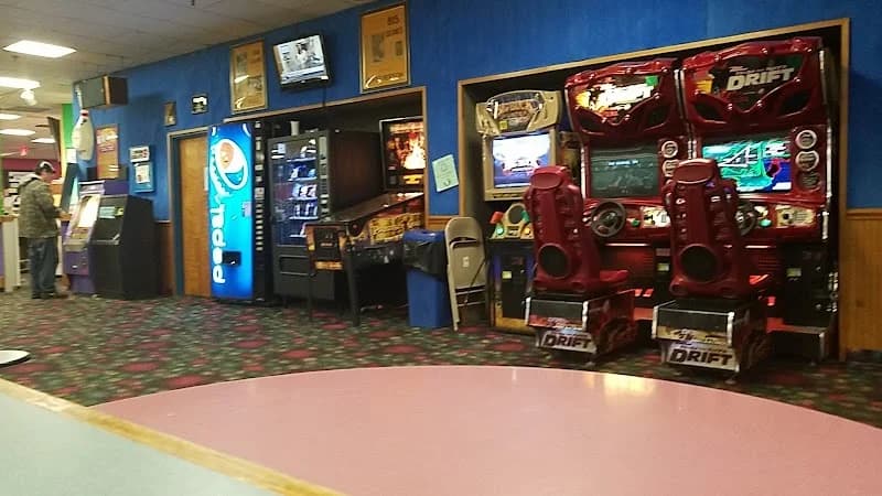 Woodleaf Lanes - Image 8